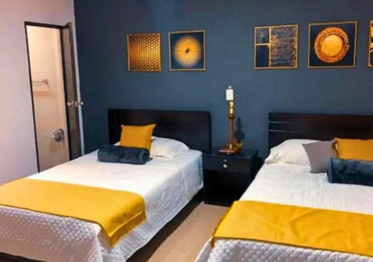 International Hotel Меделин Екстериор снимка